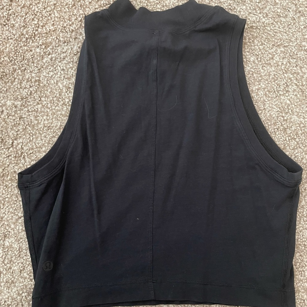 Lululemon high neck crop tank